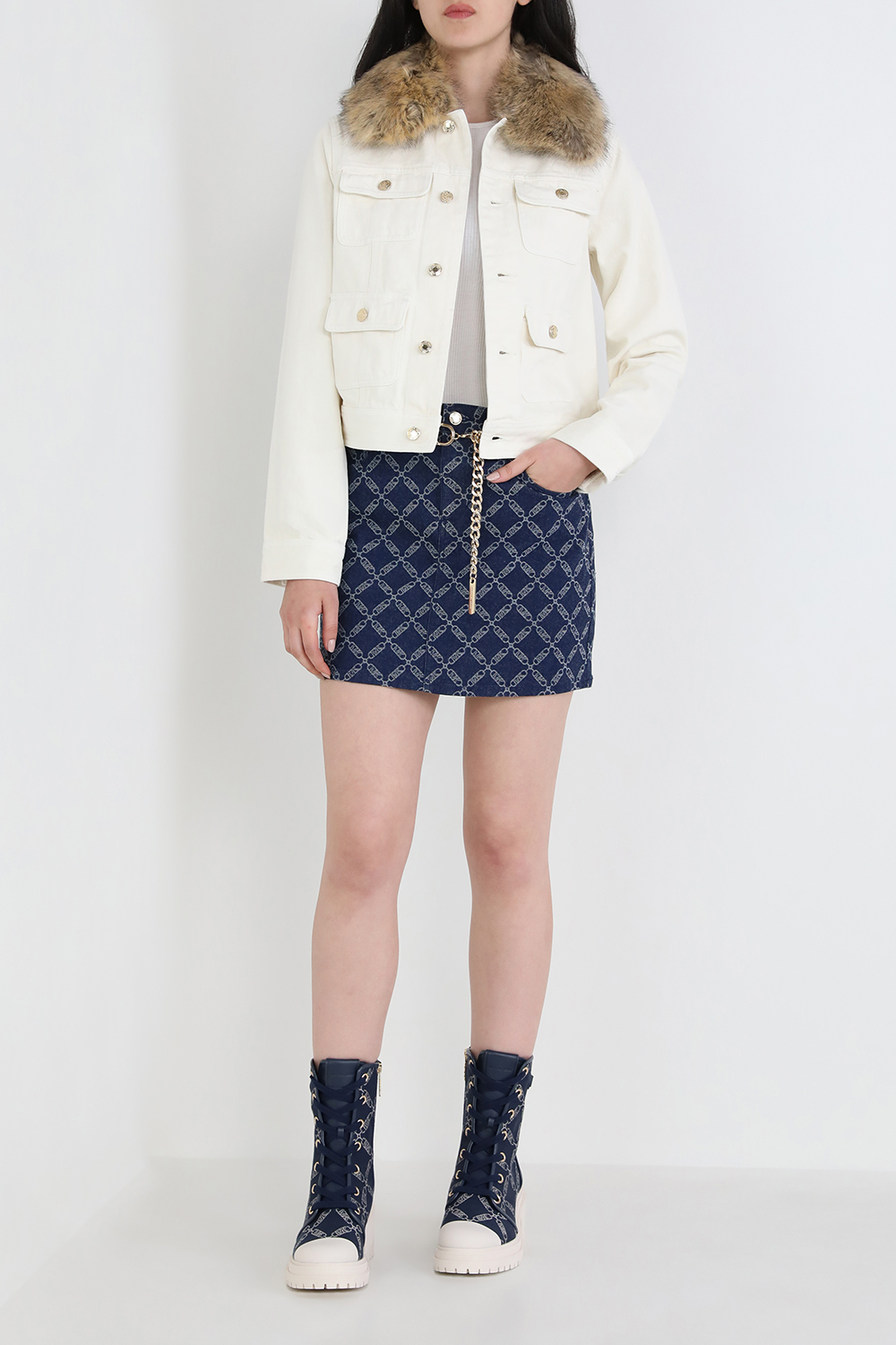 ז'קט ג'ינס עם פרווה